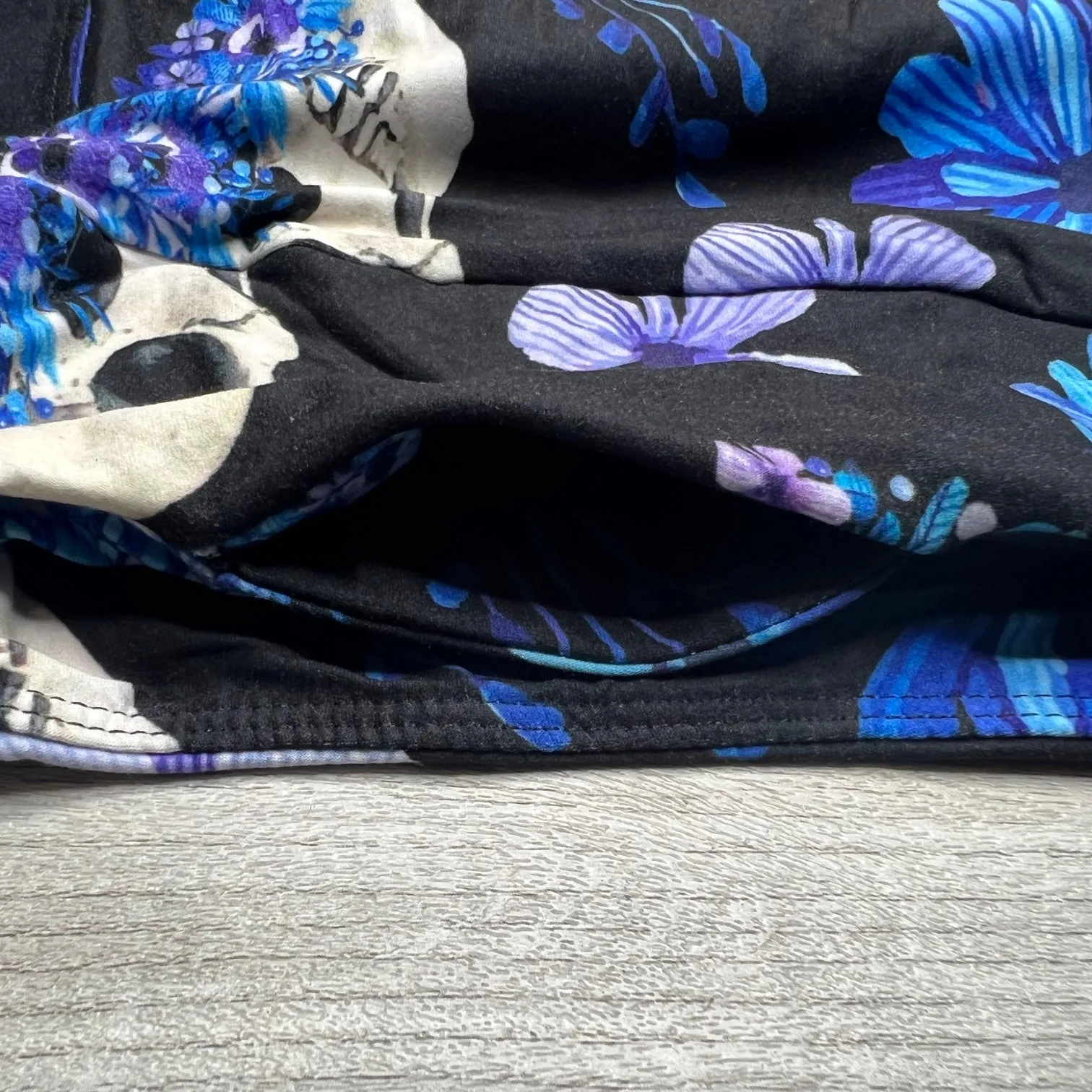 Floral Skull Capri & Full Length Soft Leggings W/ Pocket In Yoga Band