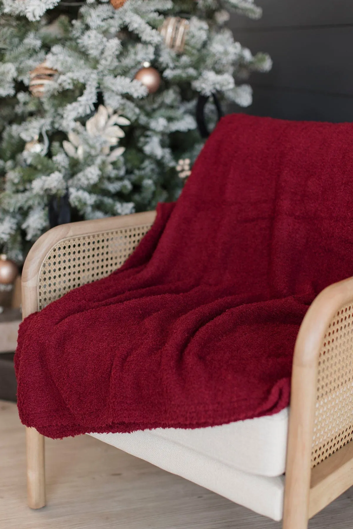 Plush Knit Blanket- Wine