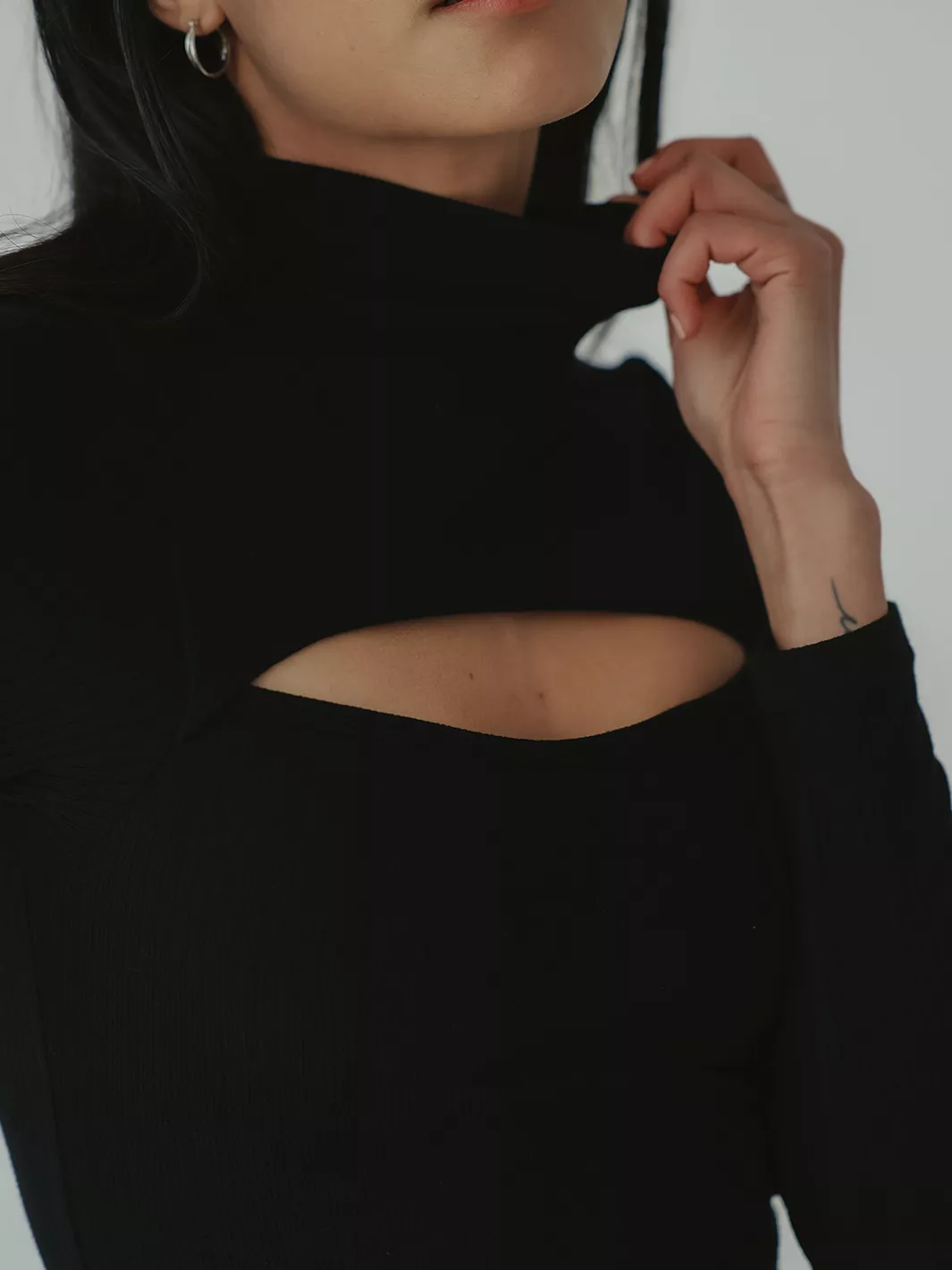 Turtleneck Peek-A-Boo Long Sleeve Brami