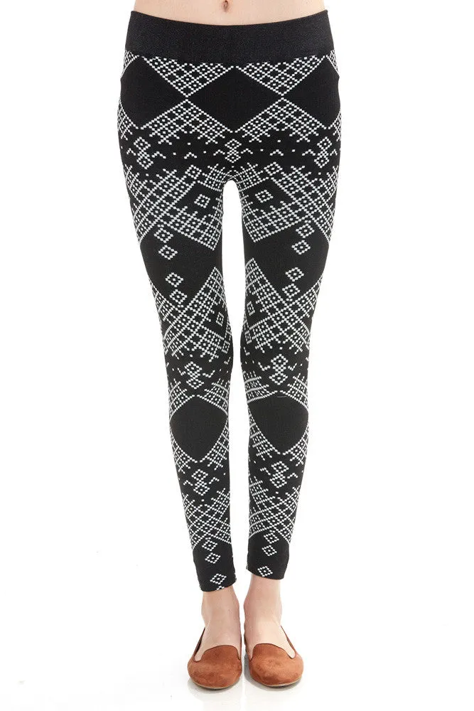 Women's Regular Diamond Black and White Fleece Leggings